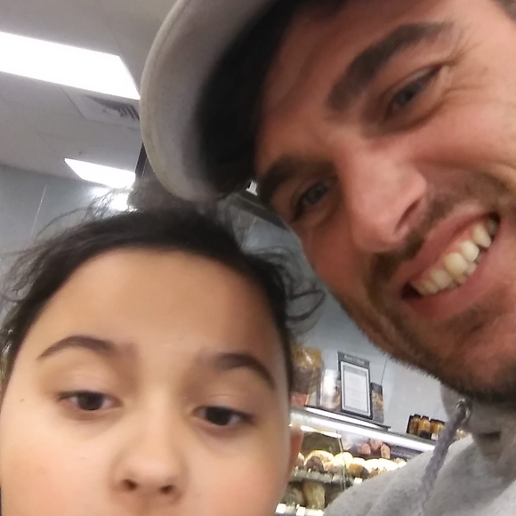 Meet your Posher, Edward - Picture 1 of 1